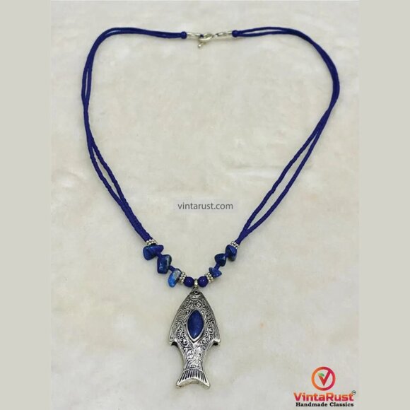 Handmade Lapis Lazuli Gemstone Necklace: Unique Blue Pendant - Picture 2 of 4